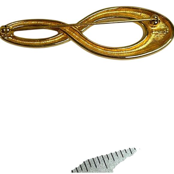 Vintage Monet Twisted Infinity Gold Tone Navy Blue Enamel Brooch Pin - Picture 5 of 6